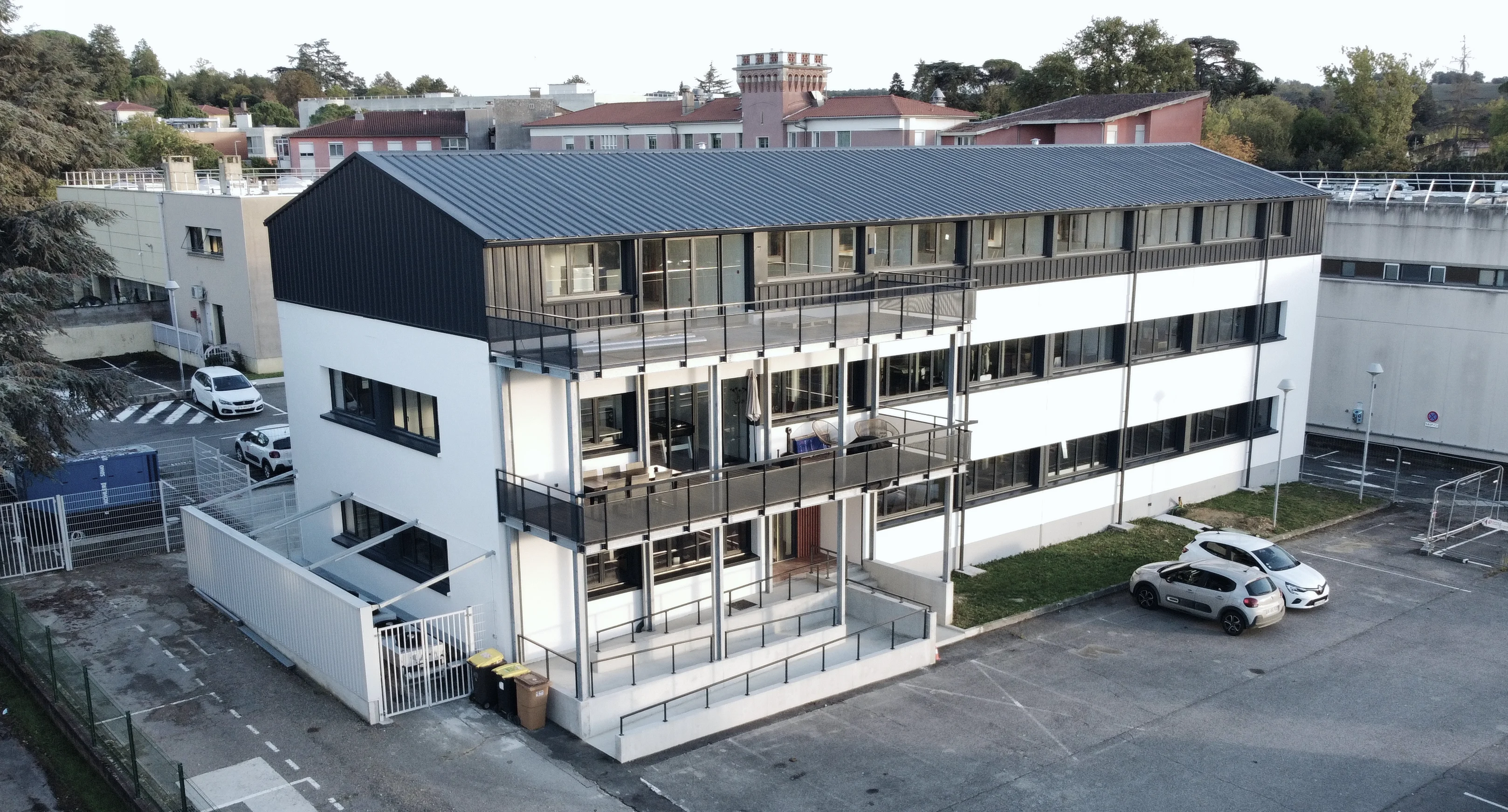 Vue drone bâtiment